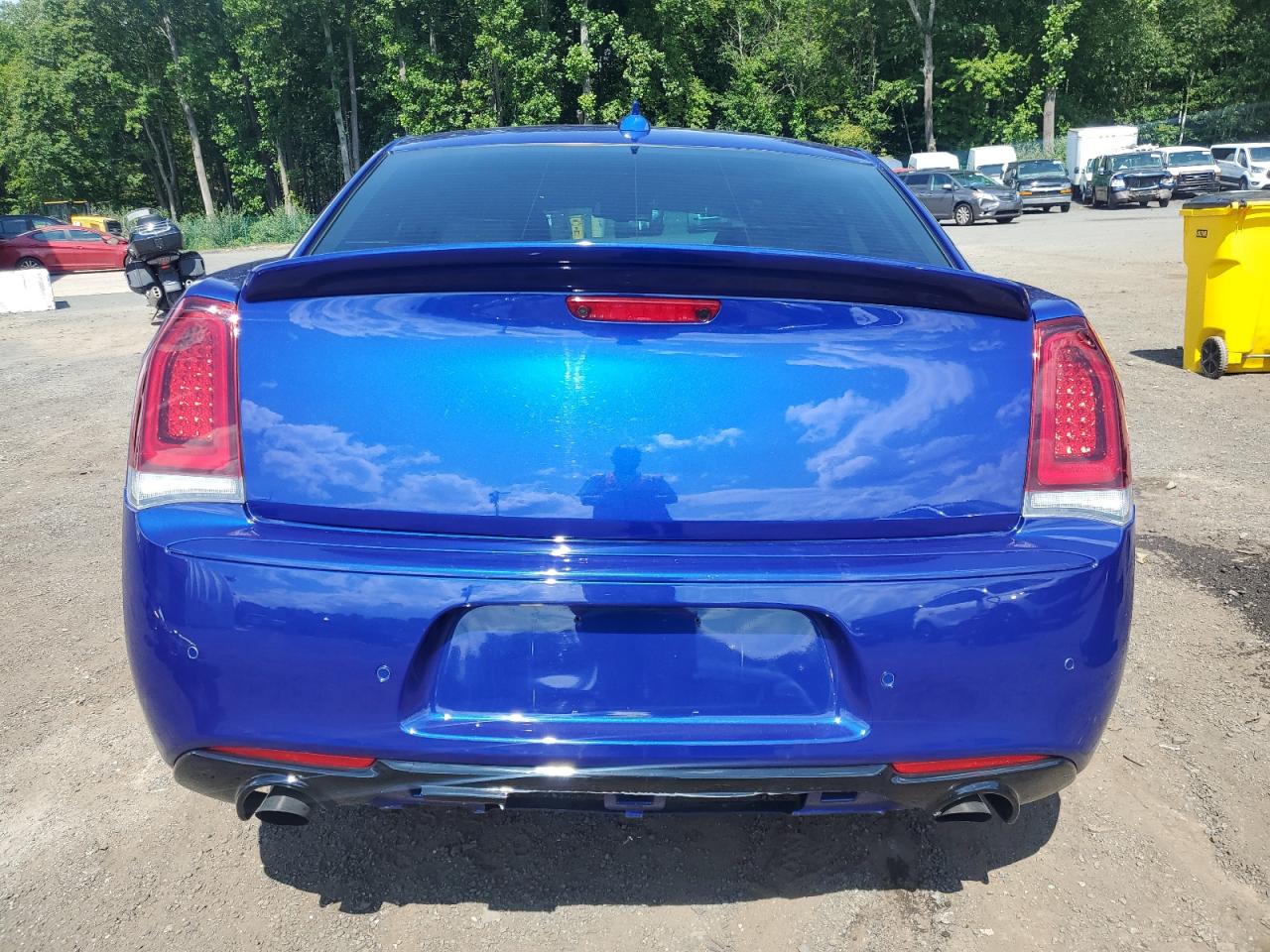 2019 Chrysler 300 S VIN: 2C3CCABTXKH570589 Lot: 70296815