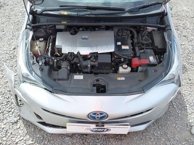 2017 TOYOTA PRIUS HYBRID 