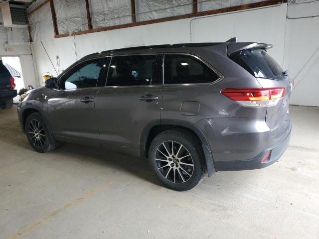  TOYOTA HIGHLANDER 2017 Серый
