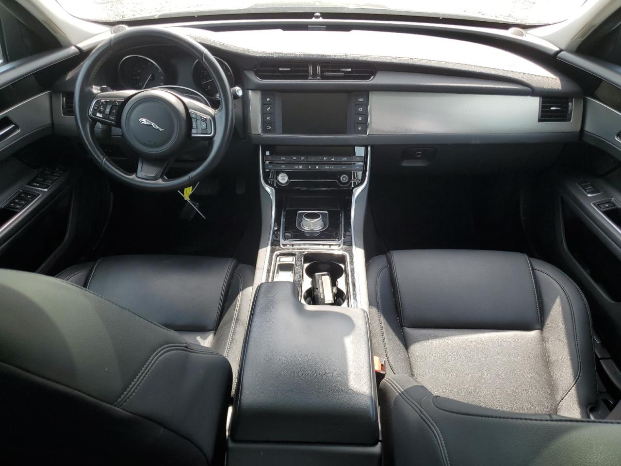 2016 Jaguar Xf Premium VIN: SAJBJ4BV6GCY18106 Lot: 70354565