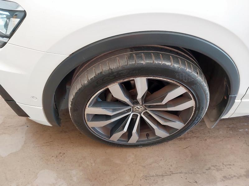 2019 VOLKSWAGEN TIGUAN R-LINE TECH TDI 2.0 TDI 150 R-LINE TECH 5DR