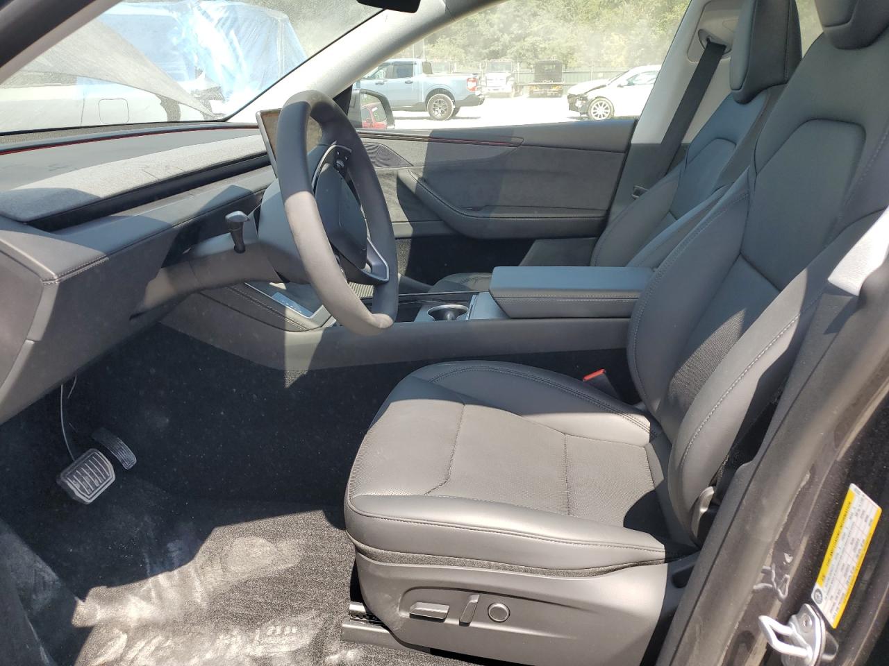 2026 Tesla Model Y VIN: 7SAYGDEE5TA407053 Lot: 70264855