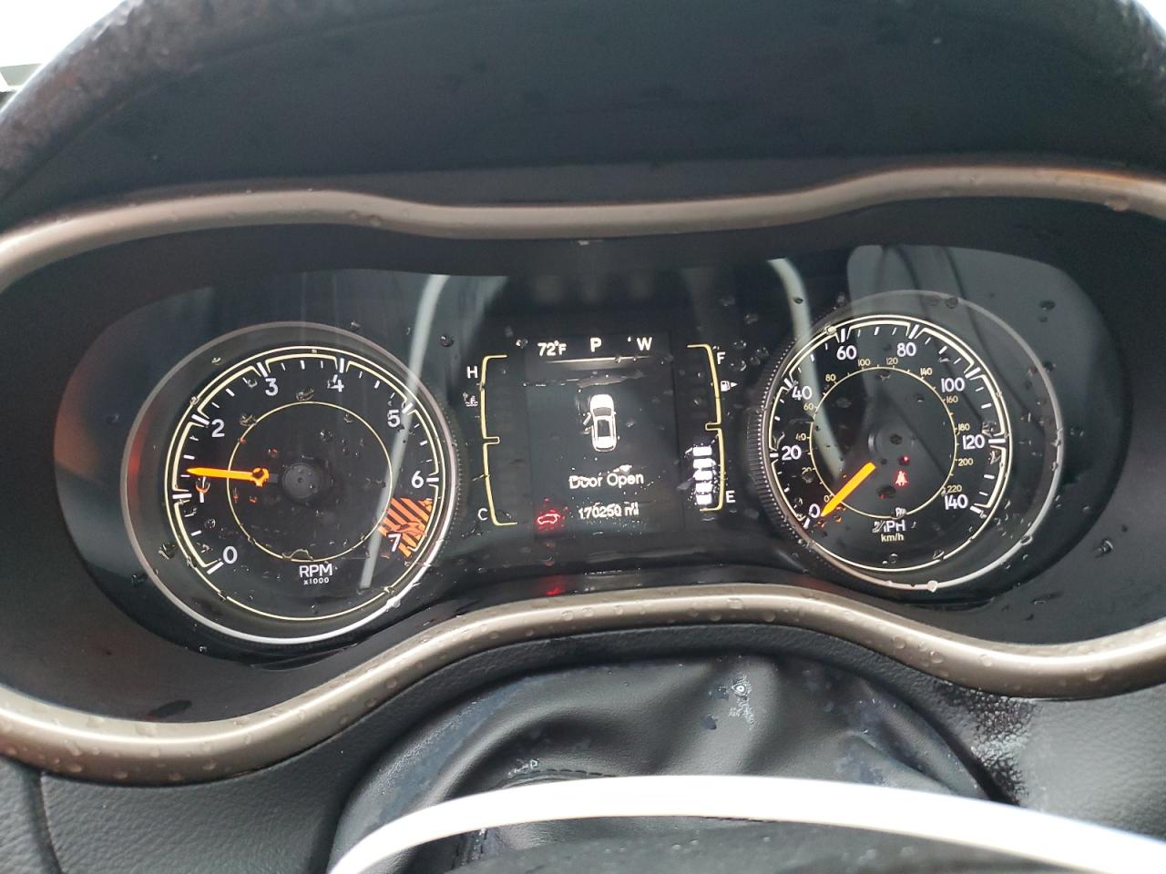 2015 Jeep Cherokee Latitude VIN: 1C4PJLCB9FW706738 Lot: 69119845