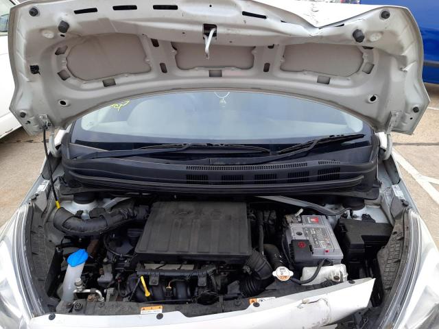 2014 HYUNDAI I10 SE