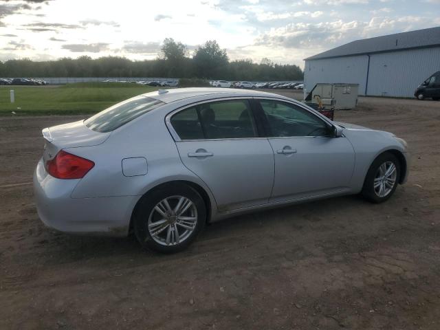  INFINITI G37 2013 Srebrny