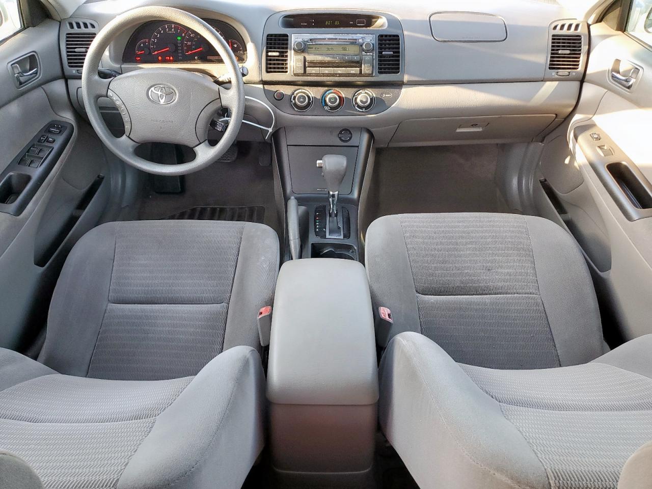 2005 Toyota Camry Le VIN: 4T1BF32K75U104410 Lot: 69012955