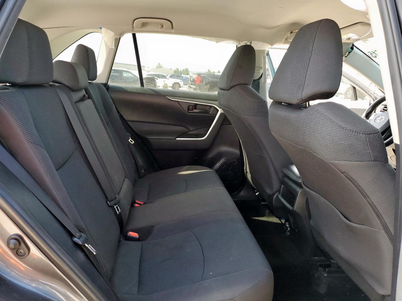 2021 Toyota Rav4 Le VIN: 2T3H1RFV8MC163084 Lot: 70918615