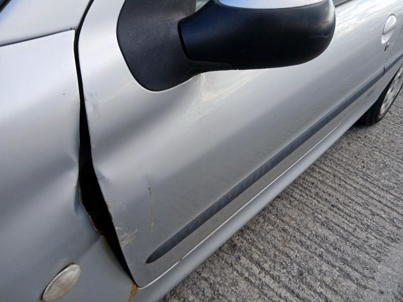 2004 PEUGEOT 206 S