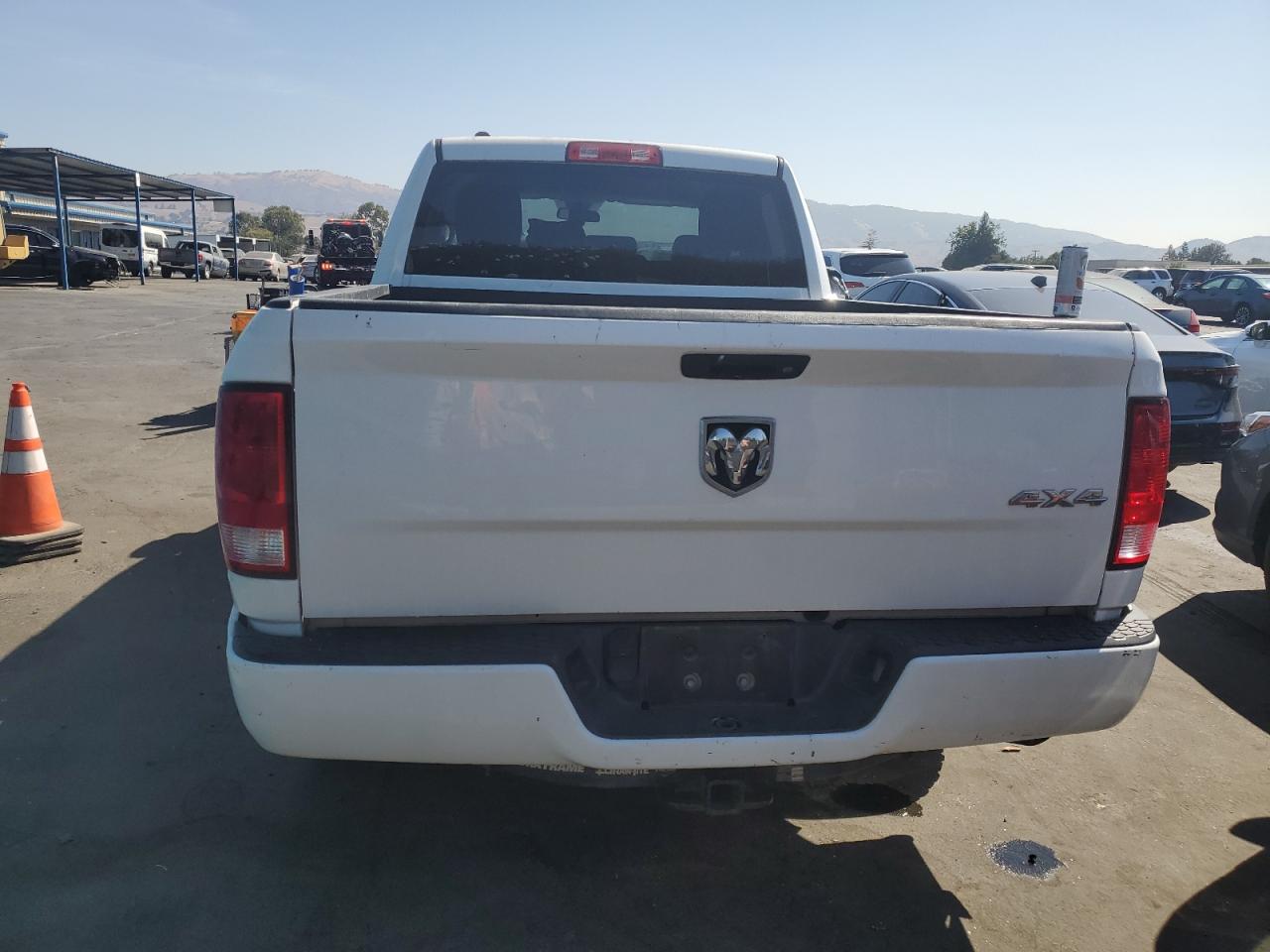 2017 Ram 1500 St VIN: 1C6RR7FG2HS569692 Lot: 70591685