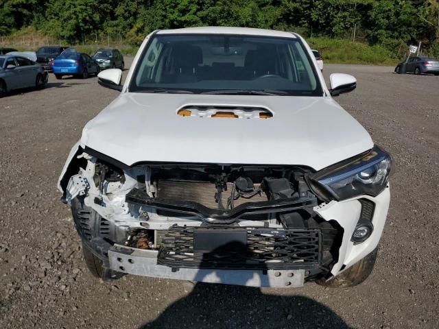  TOYOTA 4RUNNER SE 2023 Biały