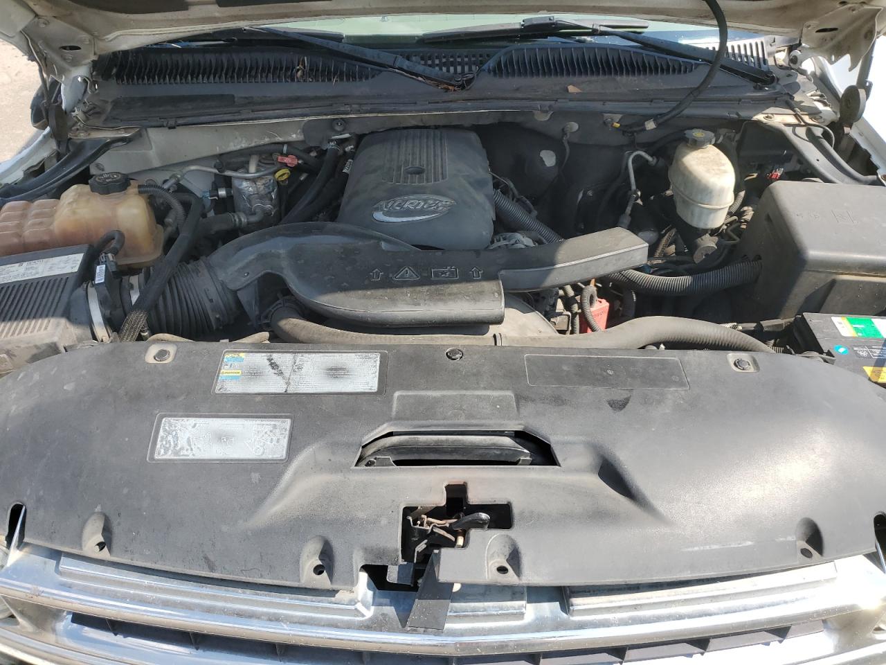 2004 Chevrolet Tahoe C1500 VIN: 1GNEC13ZX4R115128 Lot: 67359585