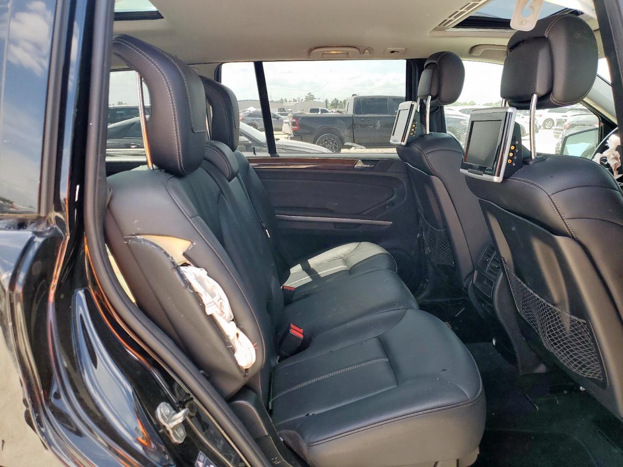 2011 Mercedes-Benz Gl 450 4Matic VIN: 4JGBF7BE6BA635323 Lot: 71025685