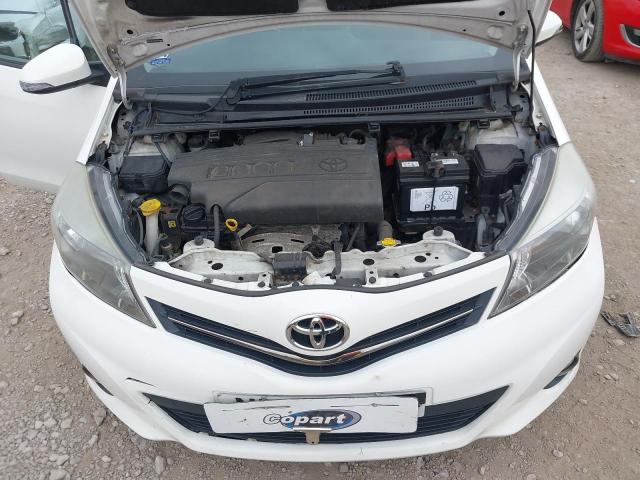 2012 TOYOTA YARIS TREN