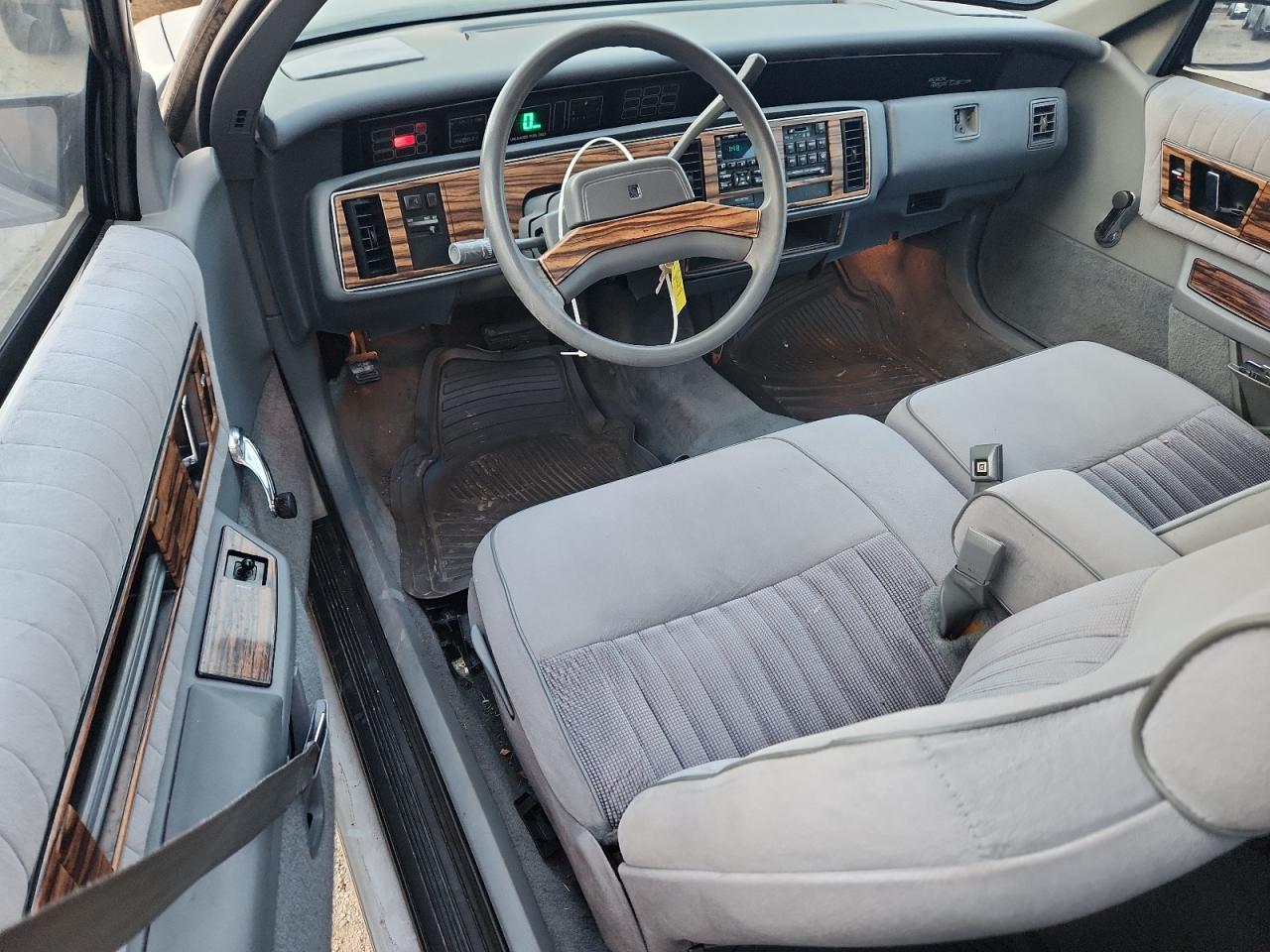 1988 Buick Regal Custom VIN: 2G4WB14W8J1411303 Lot: 69138235