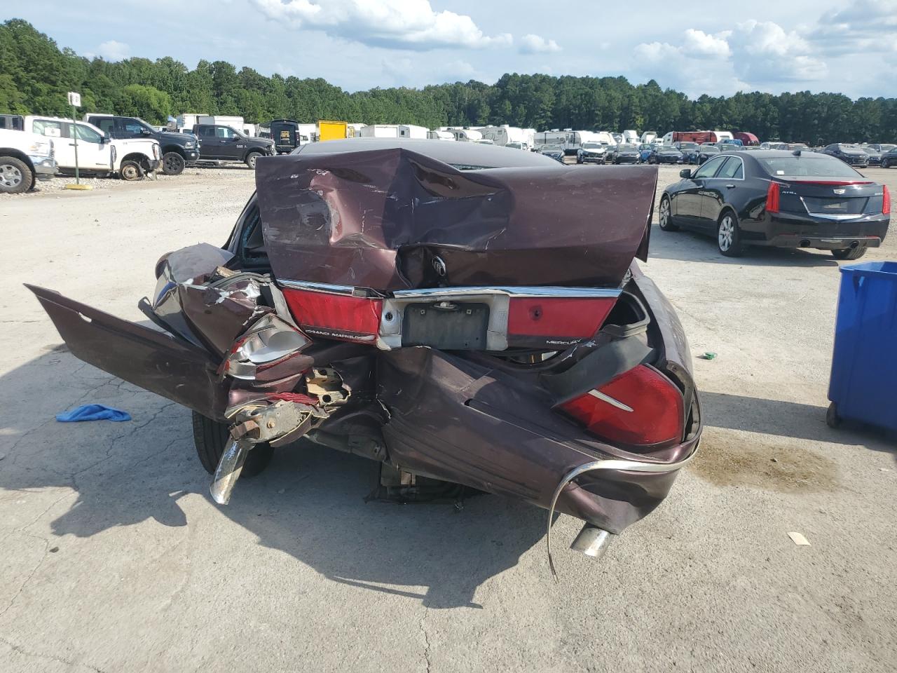 2002 Mercury Grand Marquis Gs VIN: 2MEFM74W62X649911 Lot: 68431595