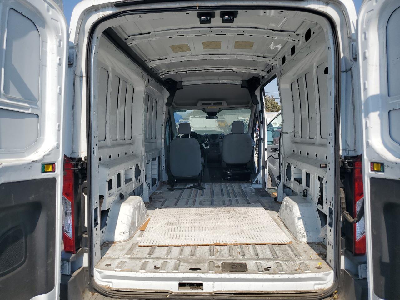 2019 Ford Transit T-250 VIN: 1FTYR2CG7KKA39852 Lot: 68401205