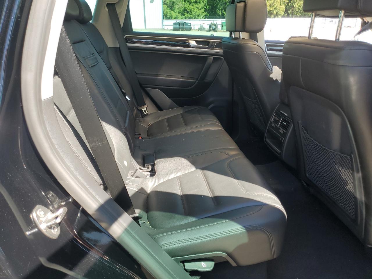 2013 Volkswagen Touareg V6 Tdi VIN: WVGEP9BP7DD013631 Lot: 68361245
