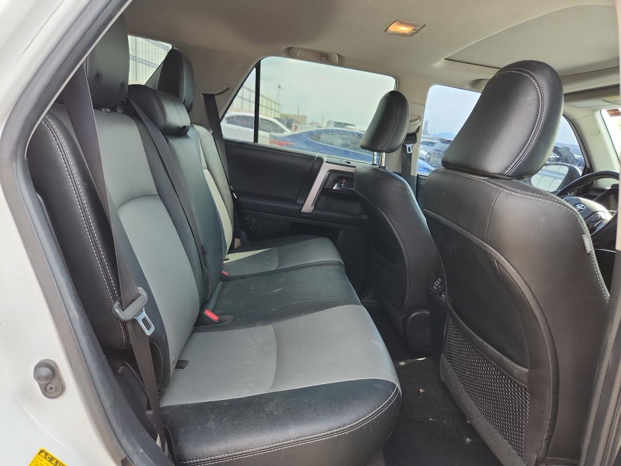 2018 Toyota 4Runner Sr5/Sr5 Premium VIN: JTEBU5JR9J5501458 Lot: 69381195