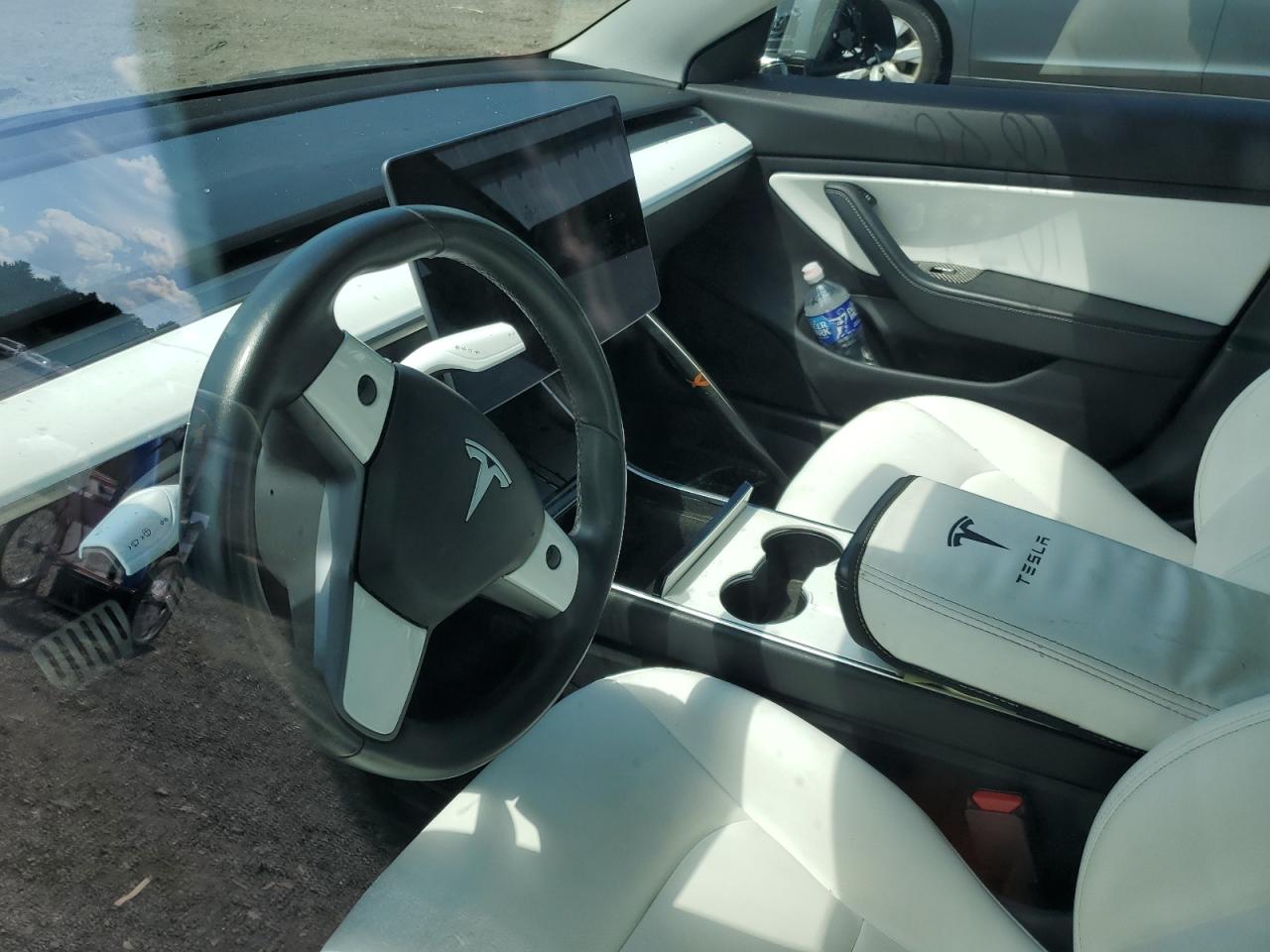 2019 Tesla Model 3 VIN: 5YJ3E1EBXKF238182 Lot: 70222775