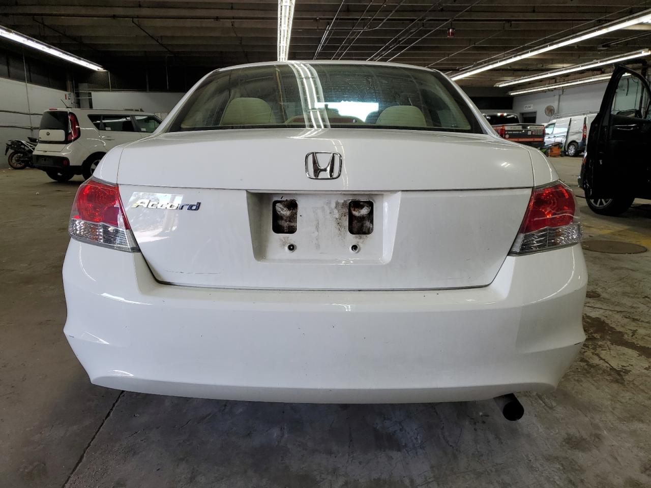 2009 Honda Accord Lx VIN: 1HGCP26399A086620 Lot: 70604625