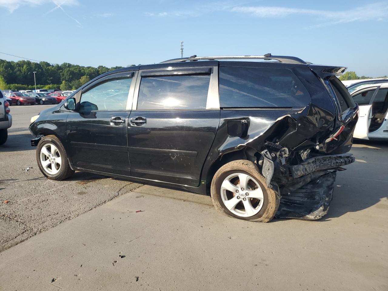 2011 Toyota Sienna Le black null gas 5TDKK3DC2BS038371 photo #3
