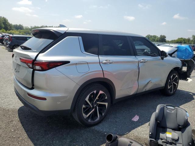  MITSUBISHI OUTLANDER 2022 Srebrny