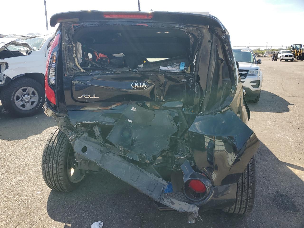 2016 Kia Soul + VIN: KNDJP3A56G7364002 Lot: 71134615