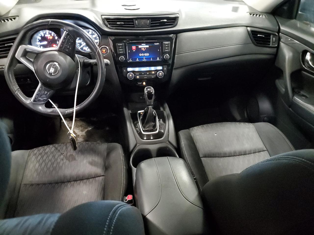 2018 Nissan Rogue S VIN: KNMAT2MV5JP587916 Lot: 70176215