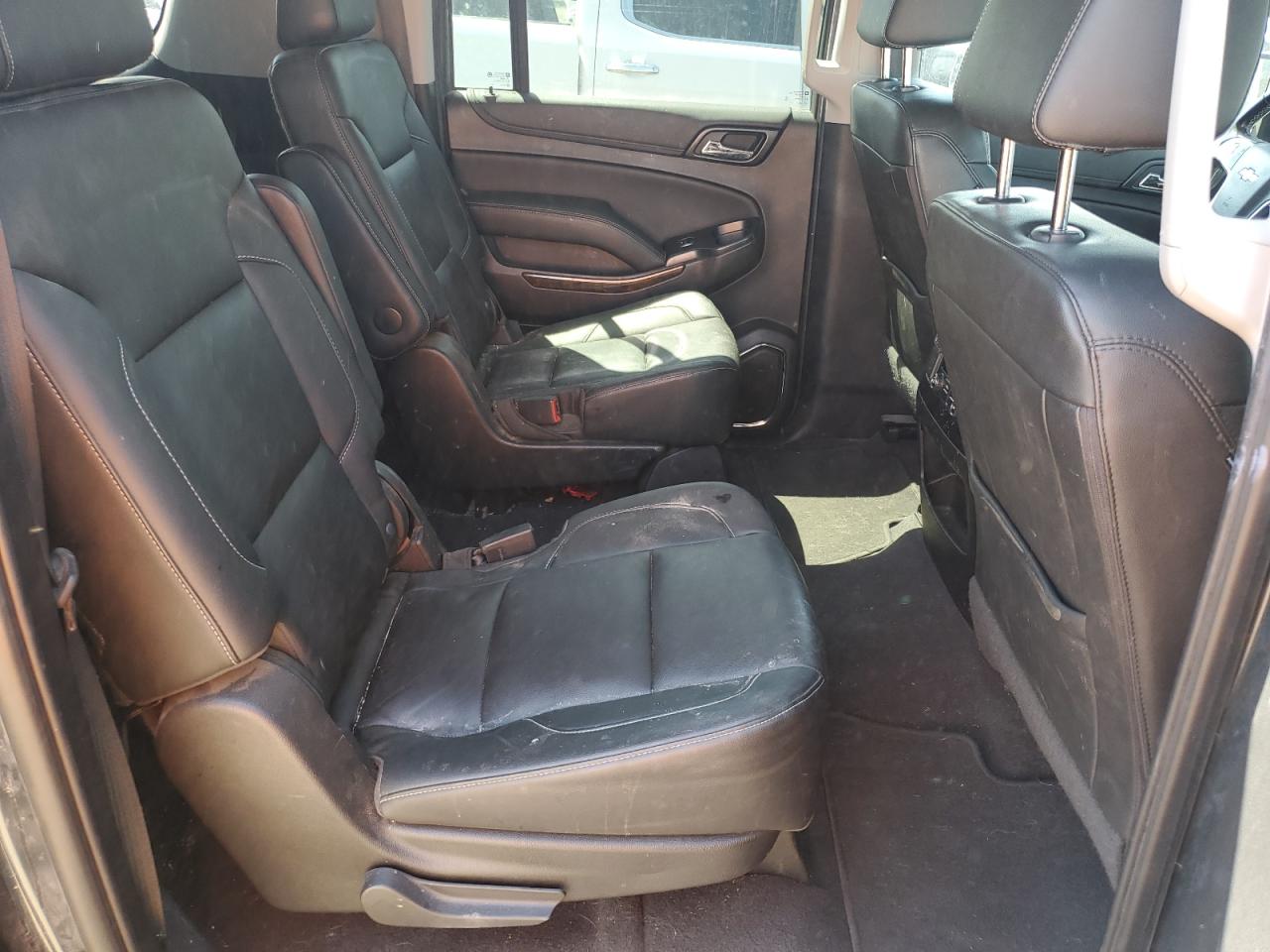 2019 Chevrolet Suburban K1500 Lt VIN: 1GNSKHKC8KR334338 Lot: 69499725