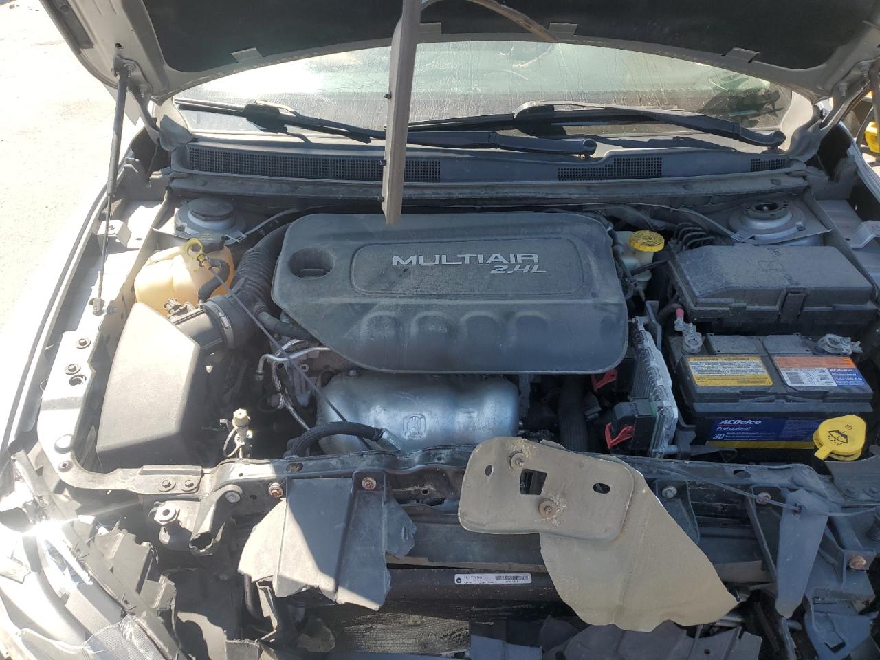 2015 Chrysler 200 Limited VIN: 1C3CCCAB8FN650751 Lot: 68873805