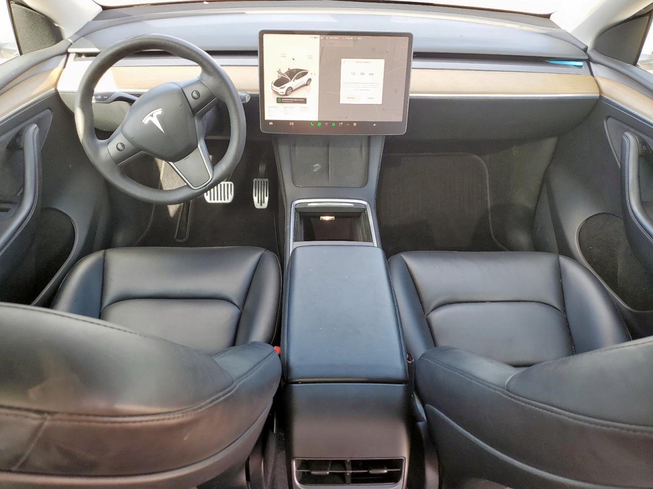 2022 Tesla Model Y VIN: 7SAYGDEE1NA013245 Lot: 70773725