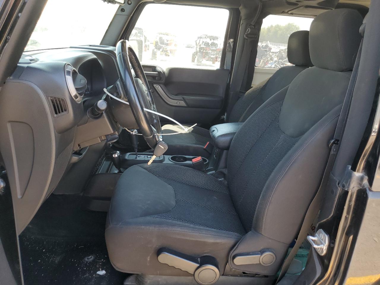 2016 Jeep Wrangler Sport VIN: 1C4GJWAG7GL128044 Lot: 67999665