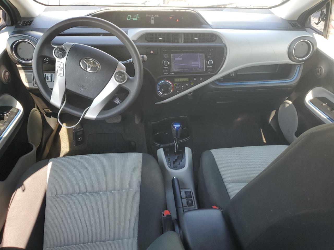 2012 Toyota Prius C VIN: JTDKDTB33C1023048 Lot: 70272545