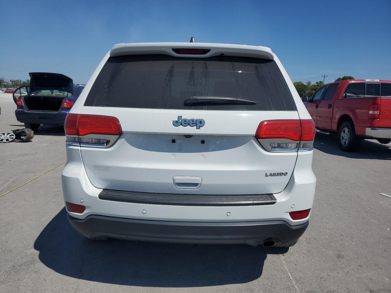 2018 Jeep Grand Cherokee Laredo VIN: 1C4RJEAG4JC322623 Lot: 71028255