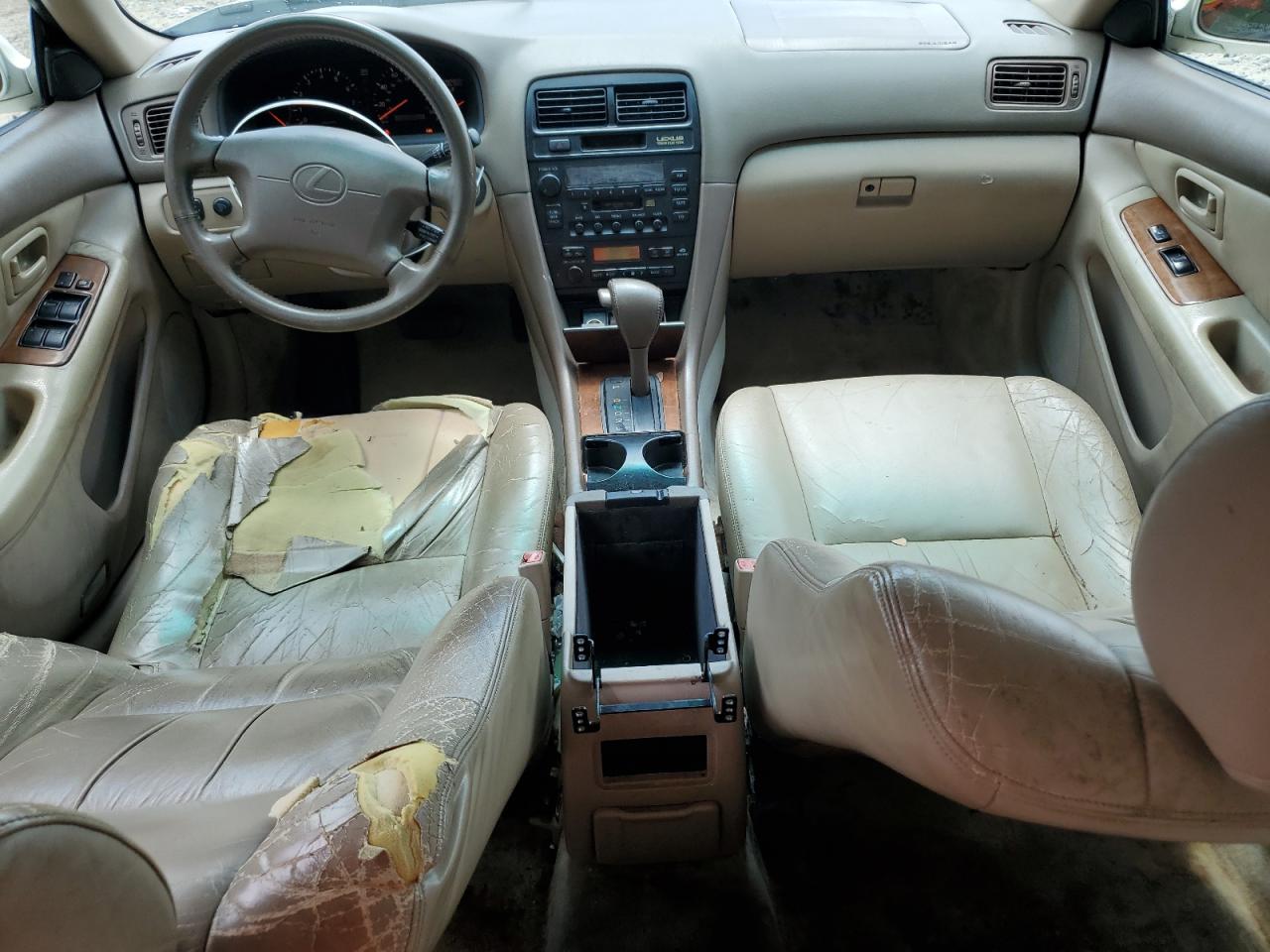 1997 Lexus Es 300 VIN: JT8BF22G0V0057561 Lot: 67617265