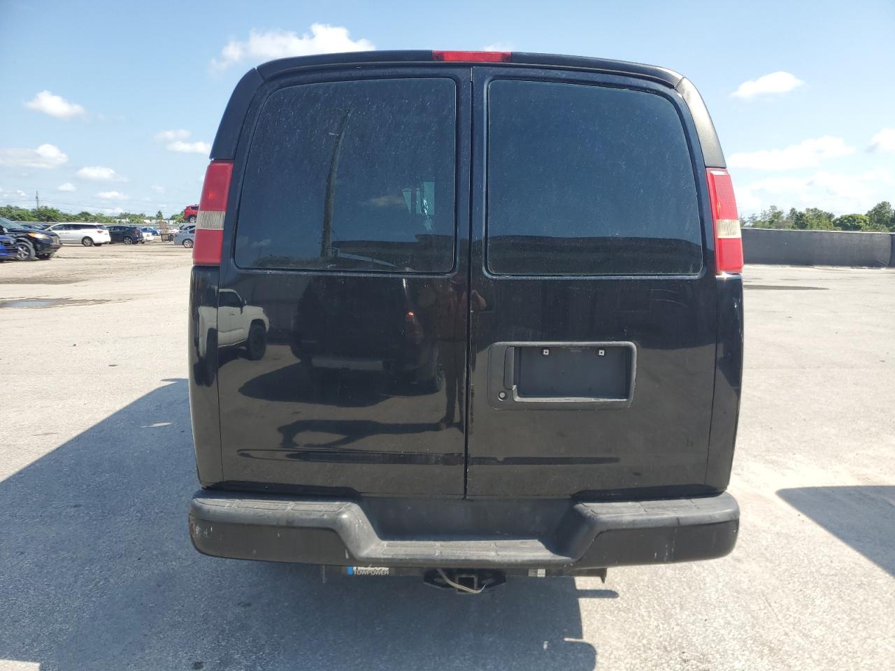 2015 Chevrolet Express G2500 VIN: 1GCWGFCF3F1103800 Lot: 67858295