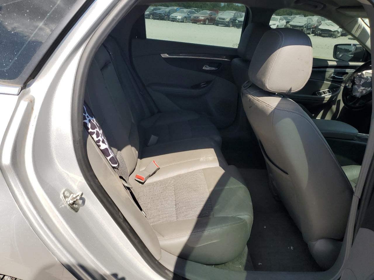 2018 Chevrolet Impala Lt VIN: 1G1105SA9JU140512 Lot: 70902635