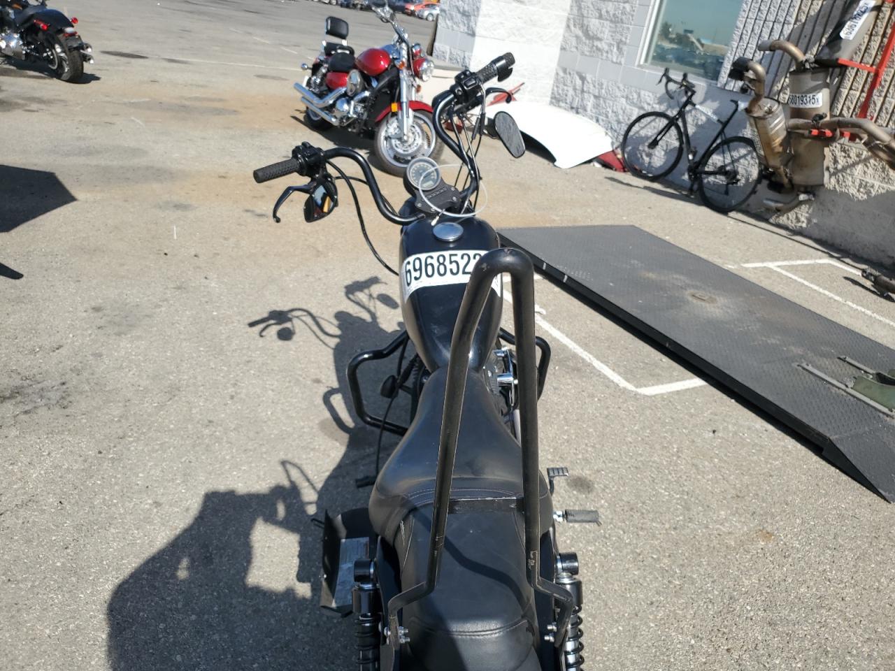 2010 Harley-Davidson Xl883 N VIN: 1HD4LE23XAC414592 Lot: 69685225