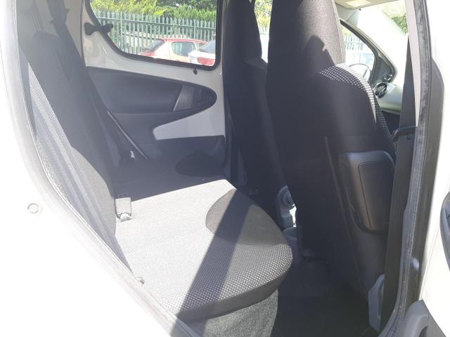 2010 TOYOTA AYGO GO VV