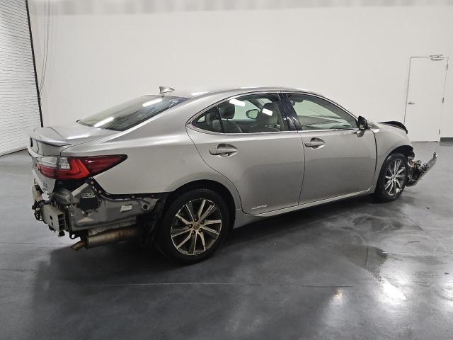 LEXUS ES300 2017 Серебристый