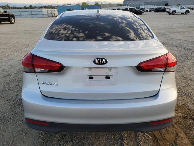  KIA FORTE 2018 Серебристый