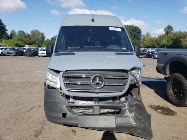  MERCEDES-BENZ SPRINTER 2024 Серый