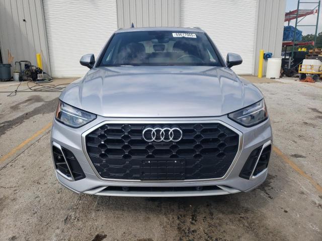  AUDI Q5 2023 Серебристый