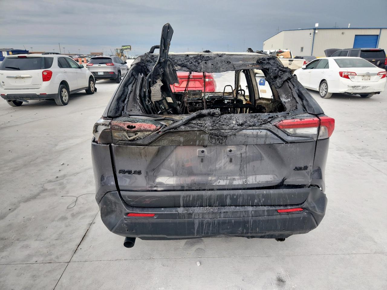 2024 Toyota Rav4 Xle VIN: 2T3W1RFV5RW341305 Lot: 68626715