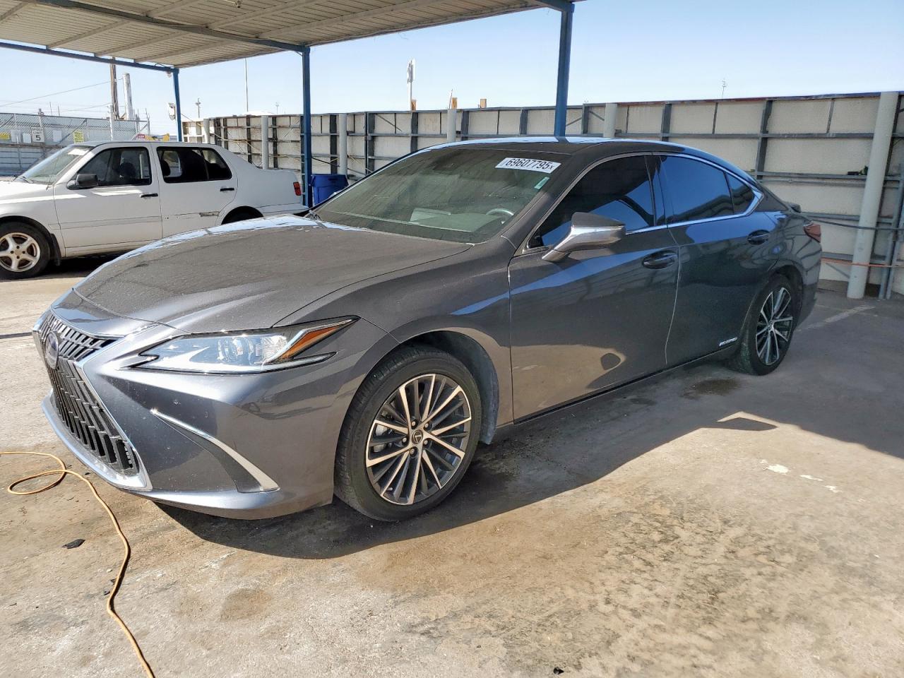 2022 Lexus Es 300H Base