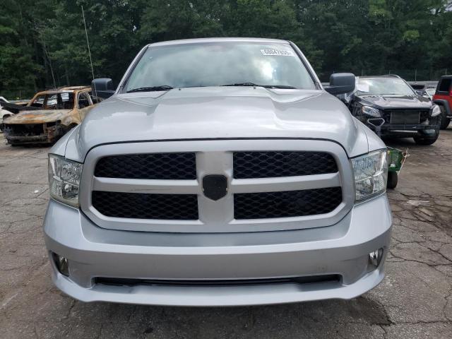 Pickups RAM 1500 2017 Silver
