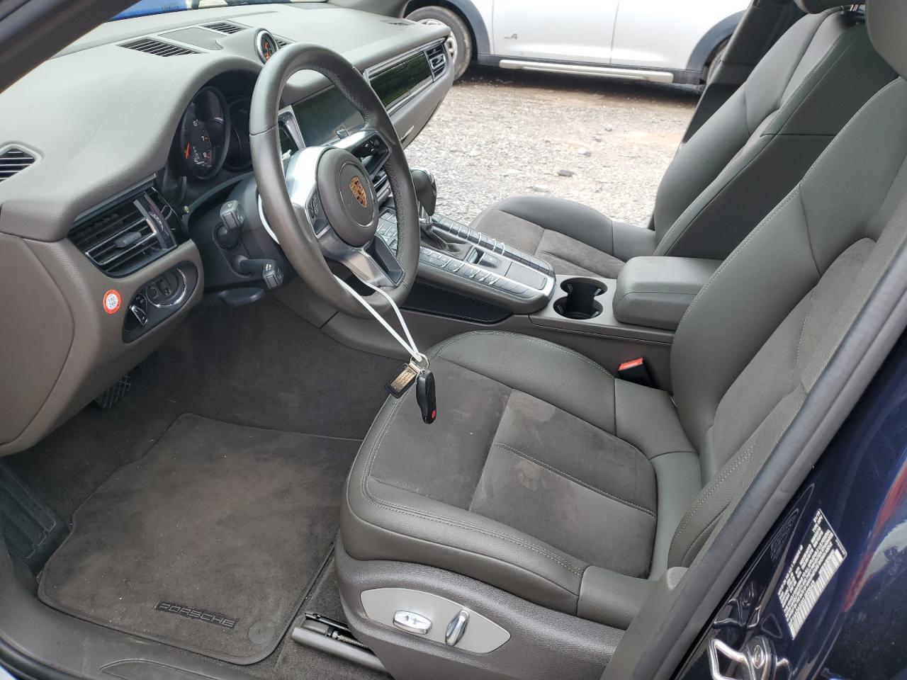 2019 Porsche Macan VIN: WP1AA2A54KLB03543 Lot: 68720885