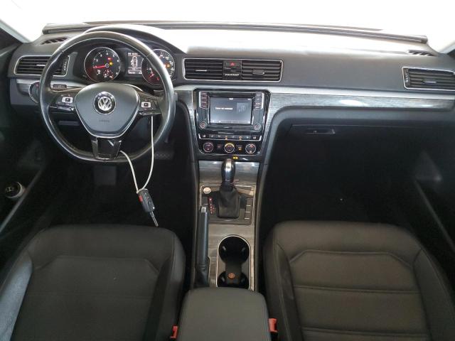  VOLKSWAGEN PASSAT 2018 Silver
