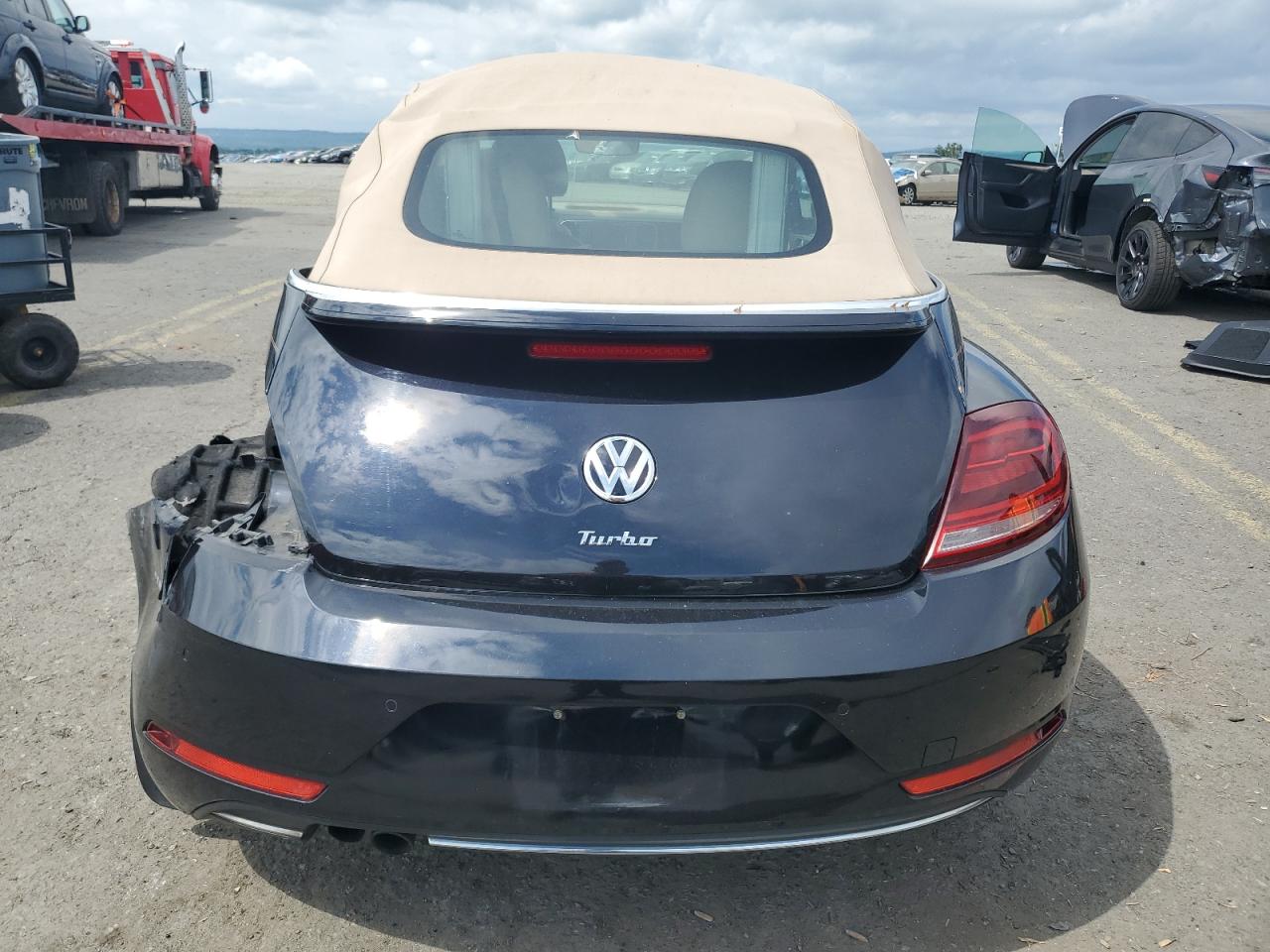 2017 Volkswagen Beetle S/Se VIN: 3VW517AT7HM825270 Lot: 68705985