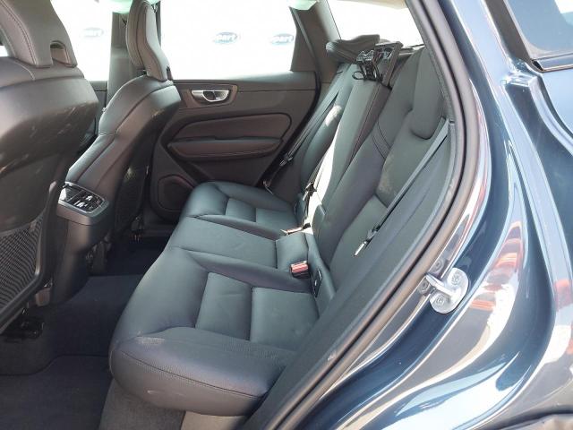 2023 VOLVO XC60 + B5